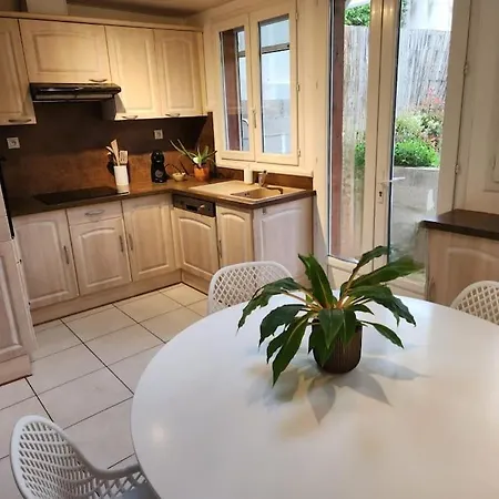 Marmoza - Maison Plein Coeur De Village Saint-Geniez-d'Olt