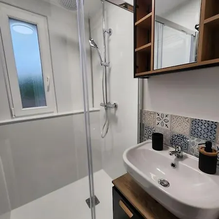 Holiday home Marmoza - Maison Plein Coeur De Village *